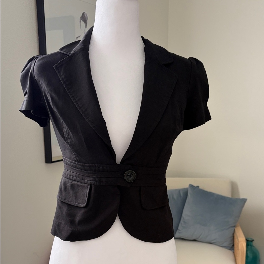 XOXO Black Short Puffer Sleeve Blazer